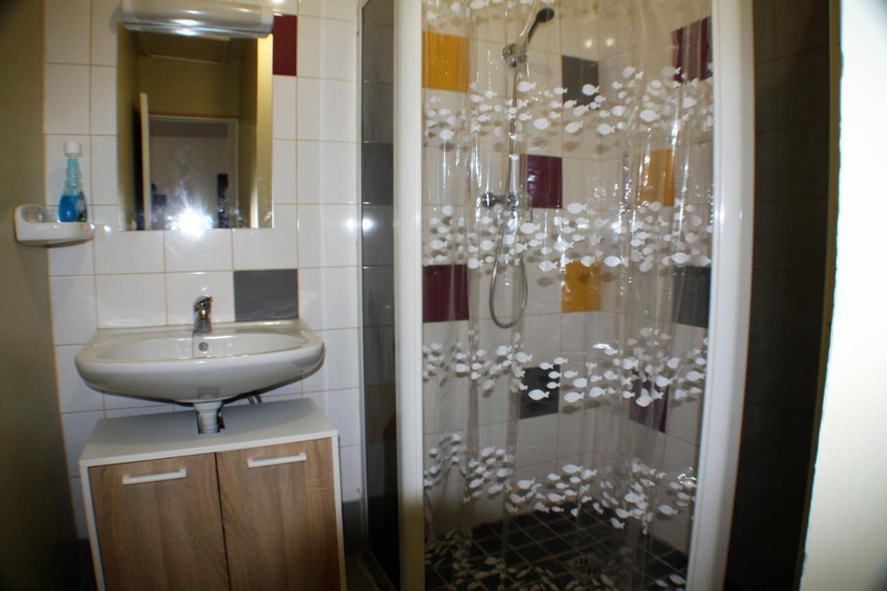 Le Cottage Des Curie Кале Екстериор снимка